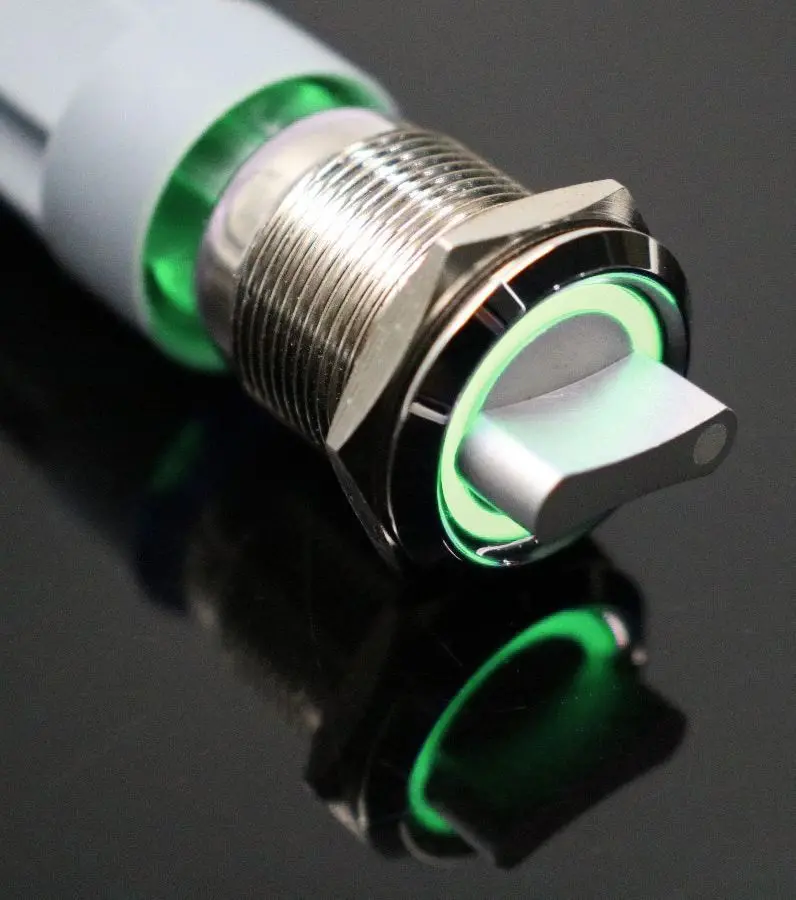 19 Mm Illuminated Stainless Steel Toggle Switch – 2-Position, Green Ring 1