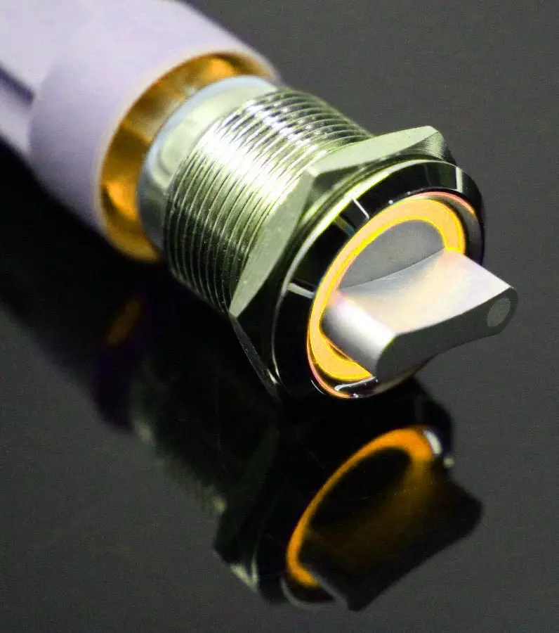 19 Mm Illuminated Stainless Steel Toggle Switch – 2-Position, Orange Ring 1