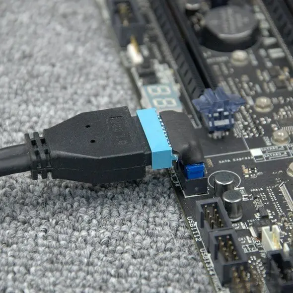90° Usb 3.0 Internal Header Cable – 19/20-Pin Mini Type-B Connector 1
