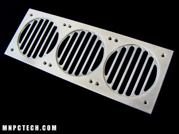 Mnpctech Pro-Line Triple 140Mm Rotating Radgrill – Silver, Slotted 1
