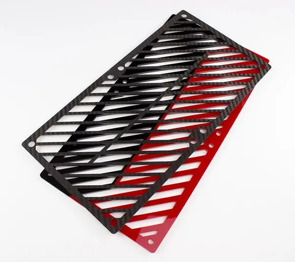 Primochill Carbon Bicolor Radiator Grill – Dual 120Mm Set, Red & Black 1